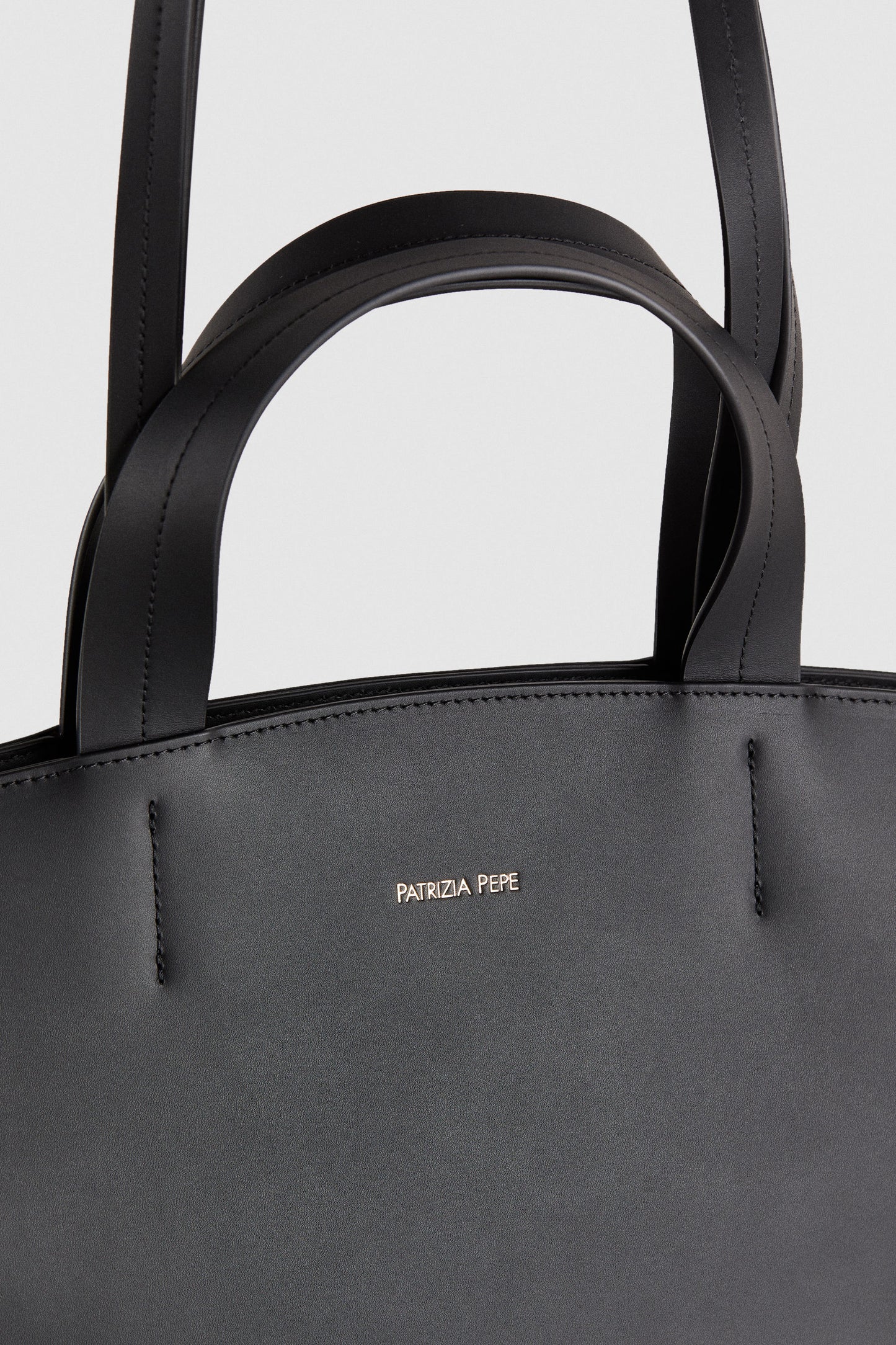 Minimal City Bag, Black - Patrizia Pepe